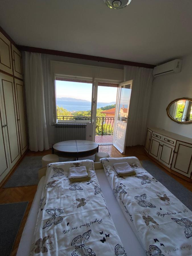 Apartmani Zdenka Pobri โอปาติยา ภายนอก รูปภาพ